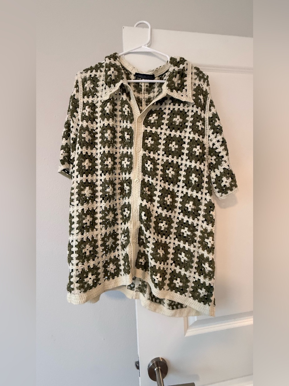 Olive & Cream Crochet Knit Short-Sleeve Button Cardigan - Picture 6 of 6